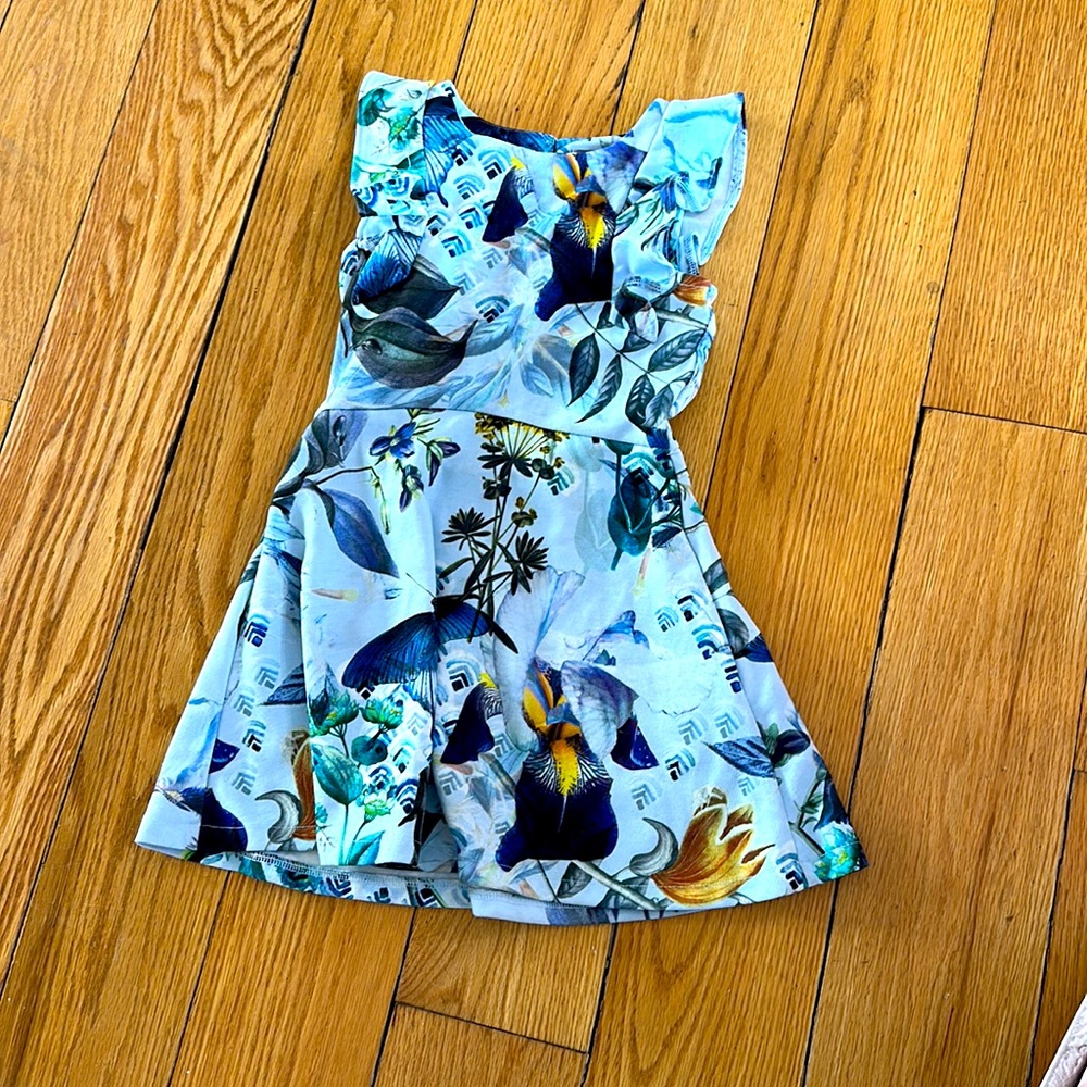 Little girl dress